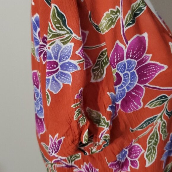 Hawaiian Floral Resprtwear Orange Button Down Semi Crop Top - Picture 4 of 6